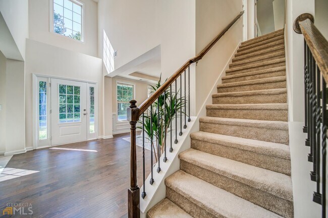 Photo - 3430 S Scales Rd