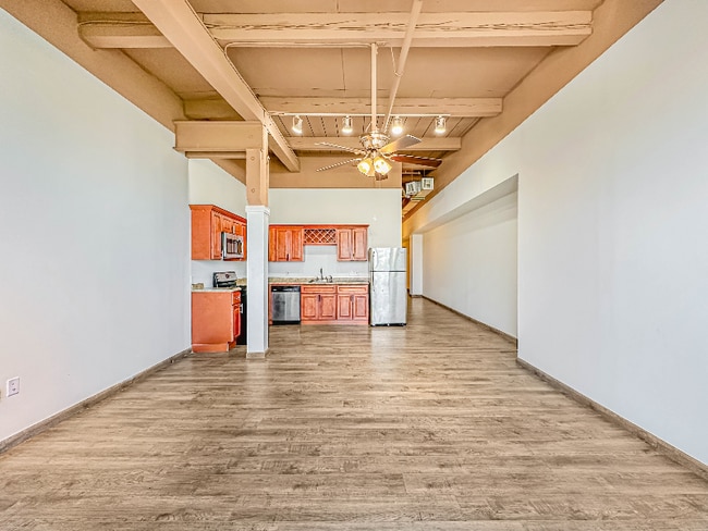 Photo - 3554 Sepviva St Unidad 1