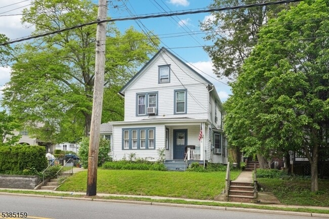 Building Photo - 412 Maple Ave Rental
