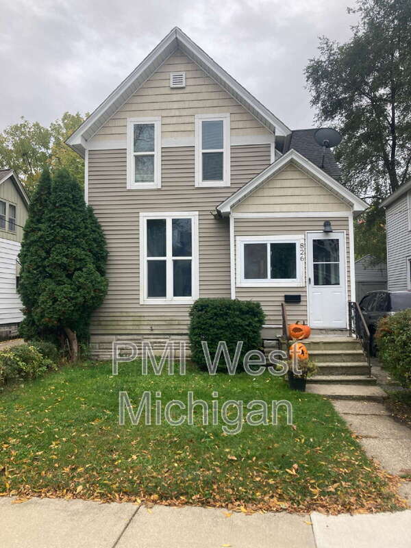 Building Photo - 826 Arianna St NW Unit ARIANNA2