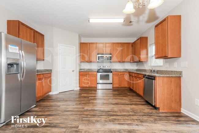 Photo - 1008 Rural Farm Rd