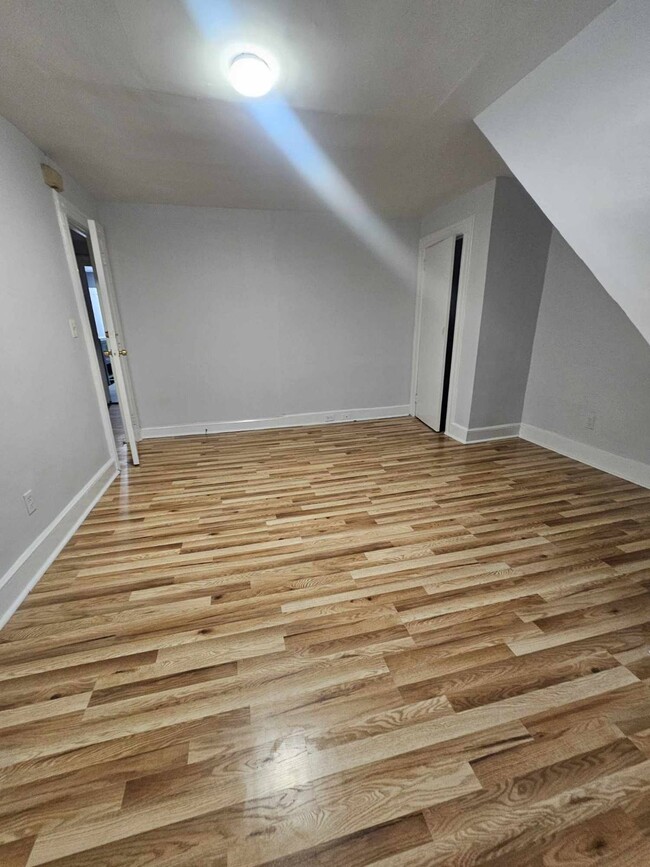 Photo - 24 N 18th St Apartamentos Unidad #3