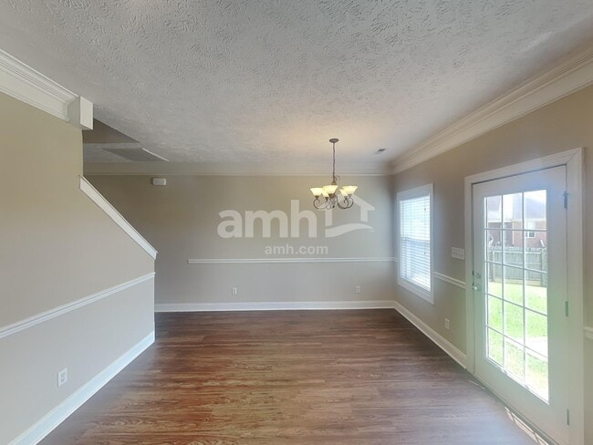 Photo - 1131 Longwood Dr