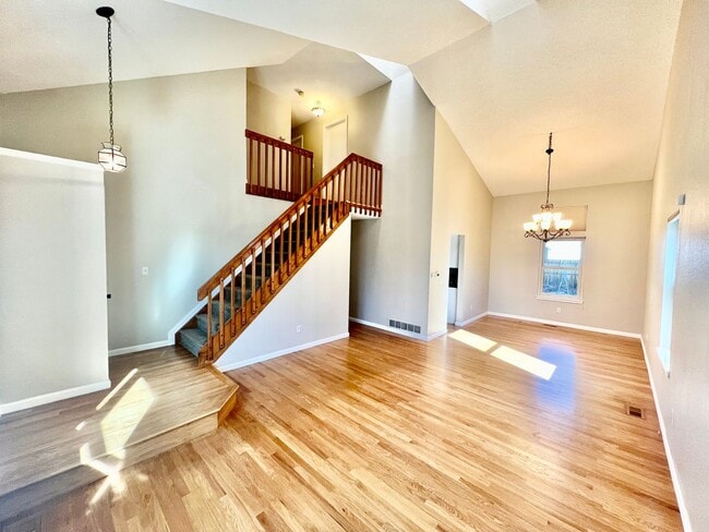Photo - 6064 Zang Way