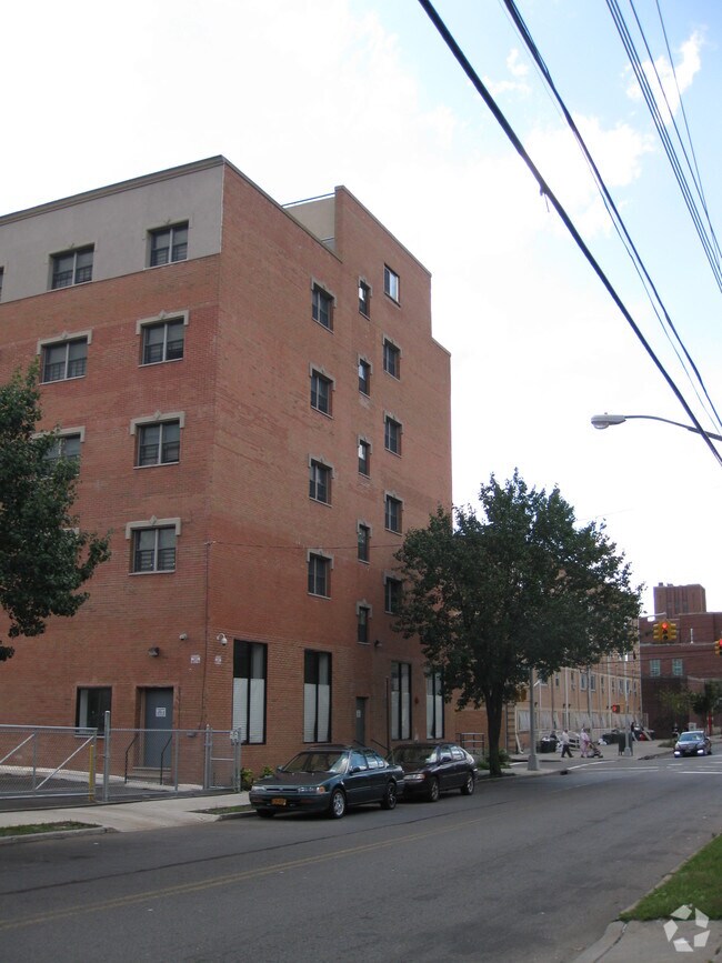 Photo - 170-02 93rd Ave