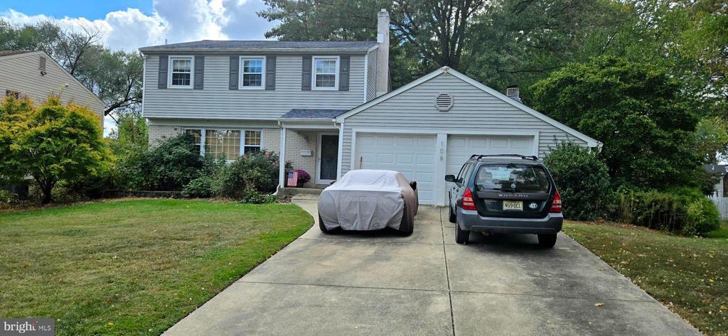 Photo - 108 Henfield Ave