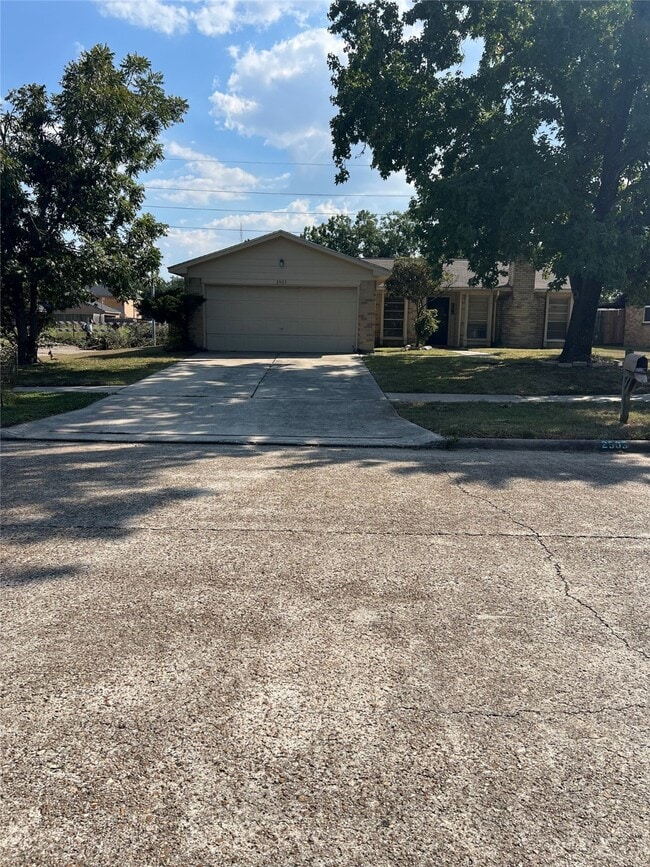 Building Photo - 2503 Ravenwind Rd