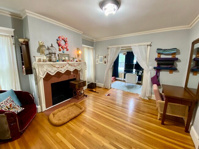 Photo - 19 Burton St Unit 2