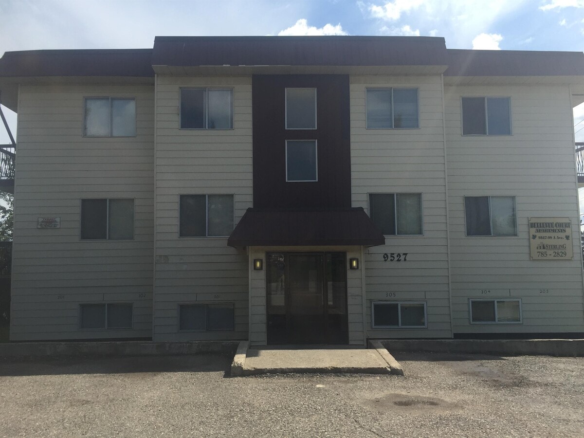 Photo - 9527-998A 98a Ave