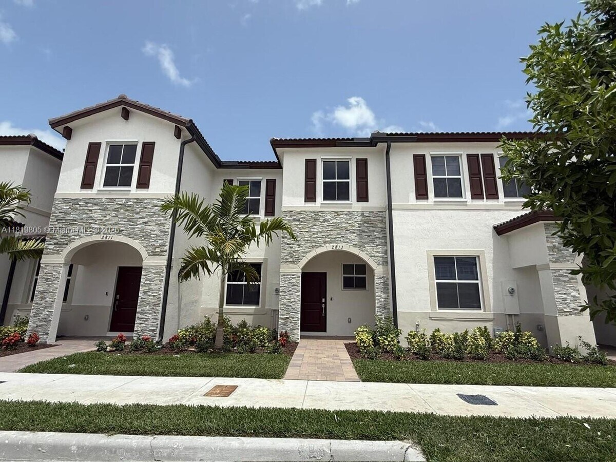 Photo - 2820 SE 26th Ave Townhome