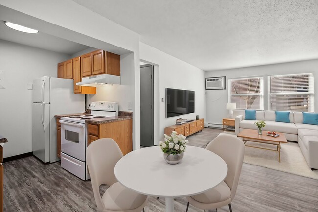 The Grove at Hickman - The Grove at Hickman Apartments
