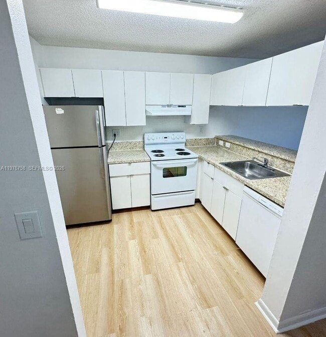 Photo - 9878 Nob Hill Ln Unit 9878