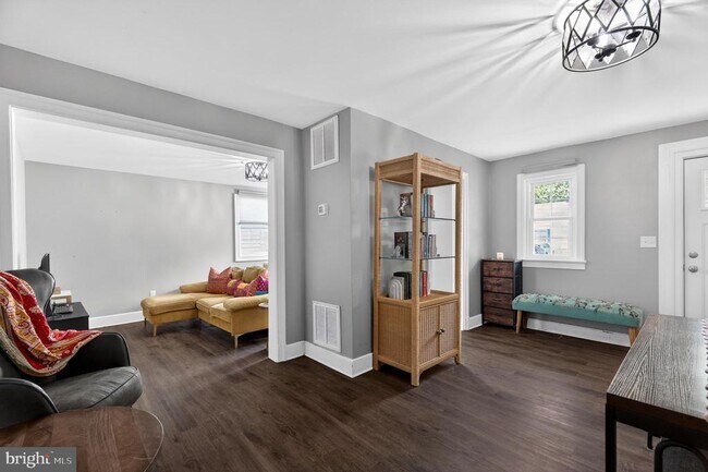 Photo - 621 Patterson Ave