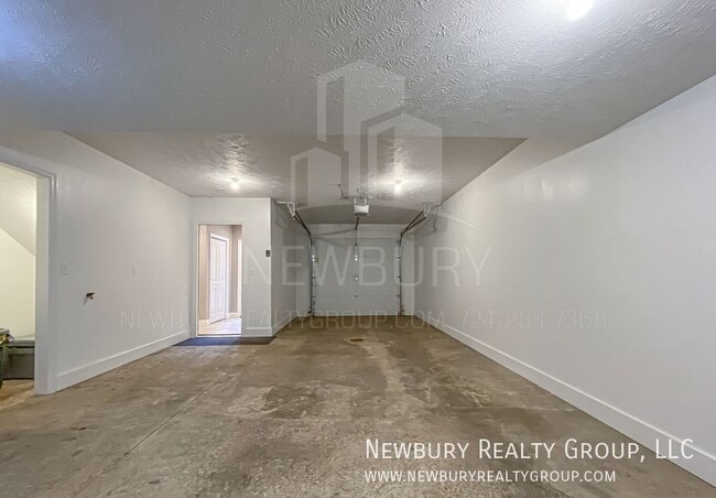 Photo - 147 Banksville Pl