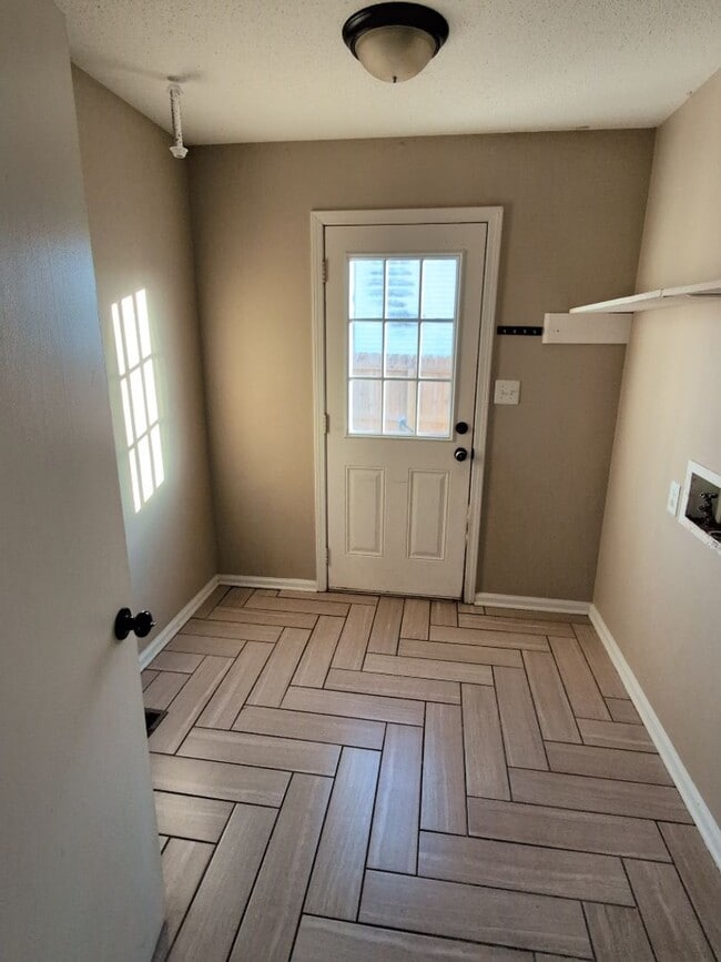 Photo - 1319 Chucker Dr