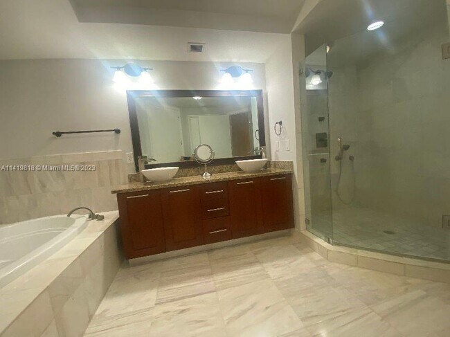 Photo - 2401 N Ocean Blvd Unit 402