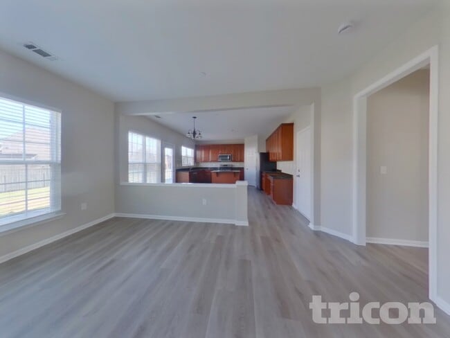 Photo - 2020 Universe Ct