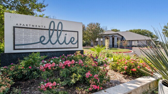 Ellie Apartments