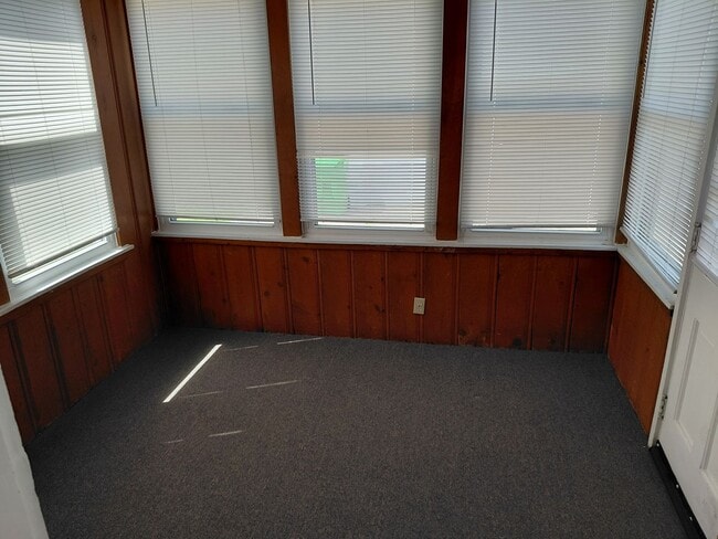 Photo - 4 bedroom, 2 full bath bungalow near Cedar and Warrensville