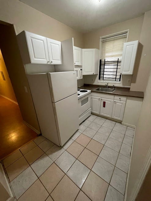 Apt 1 - Kitchen - 1855 N Willington St Unit 1