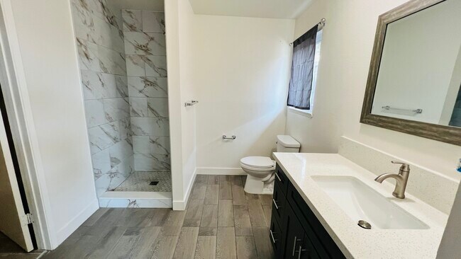 Photo - 723 Ivywood Dr Unit 723