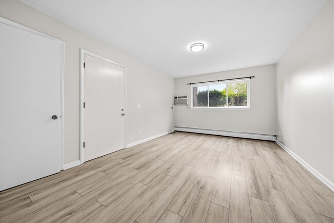 587 54th St SE Unit 593 -Unit D