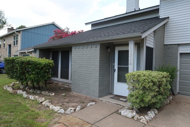 Photo - 15326 McConn St