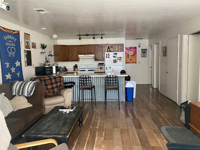 Photo - 300 S Paseo del Flag Unidad #1