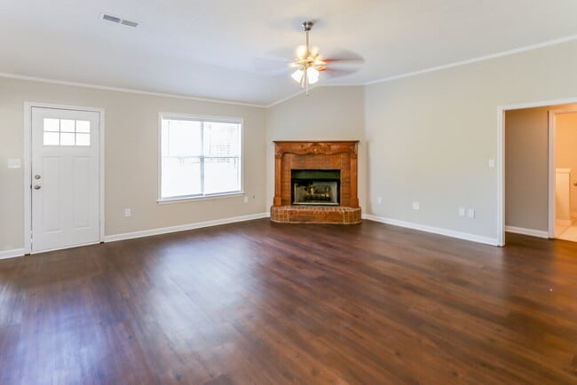 Photo - 6743 Hare Run Ln
