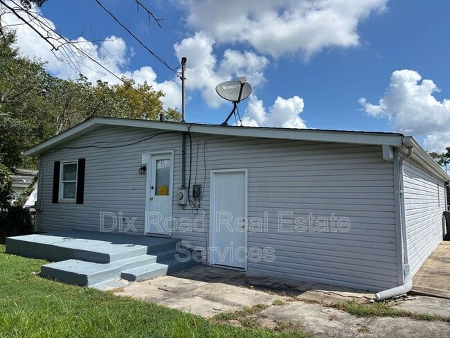 Photo - 93 Van Buren Dr