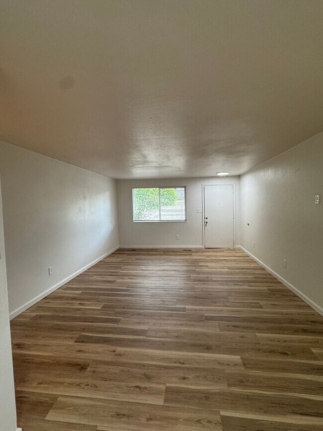 Photo - 2175-2175 S Curtis Rd Unidad 2173