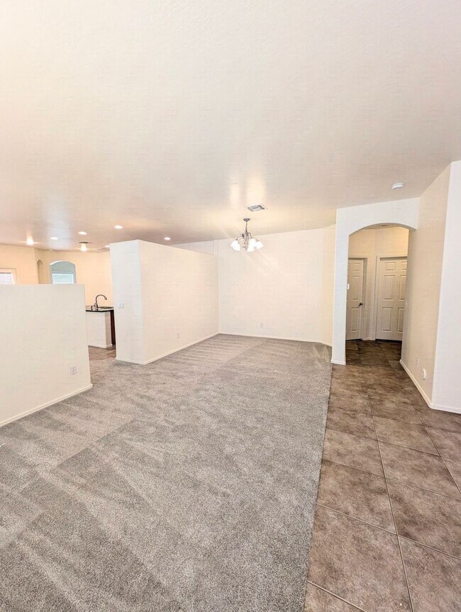 Photo - 44714 Alamendras St