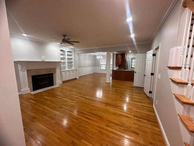 Entrance - 3317 Beaumont Centre Cir