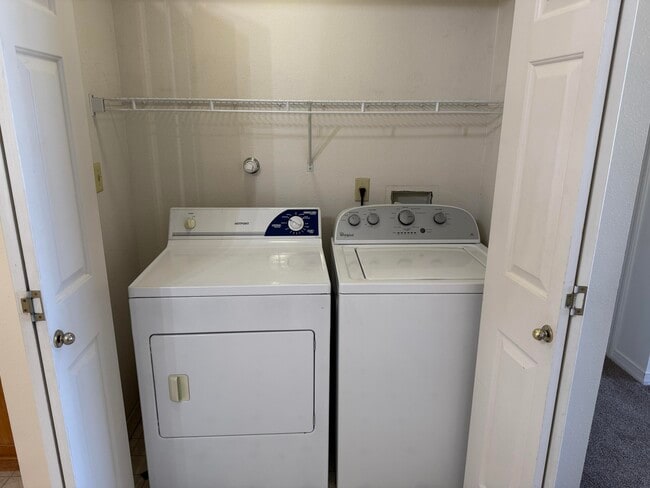 Photo - 4327 Sabana Loop SE