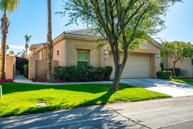 29170 W Laguna Dr