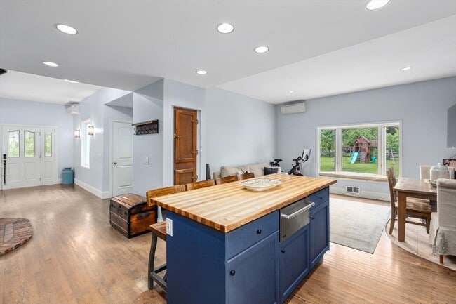 Photo - 18804 NE 106th St