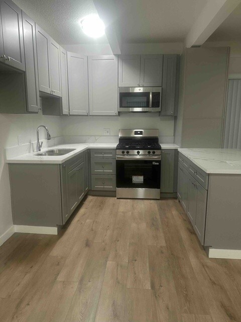 Building Photo - 1640 N Hobart Blvd