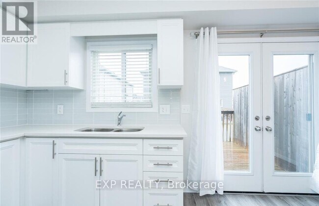 Photo - 3200 Singleton Ave