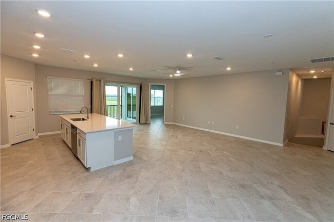 Photo - 15908 Grn Acrs Ave Unidad 4421