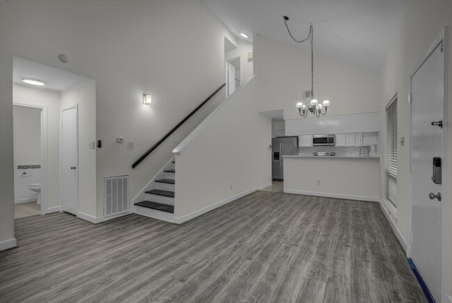 Photo - 13975 Hollowgreen Dr Unit 1