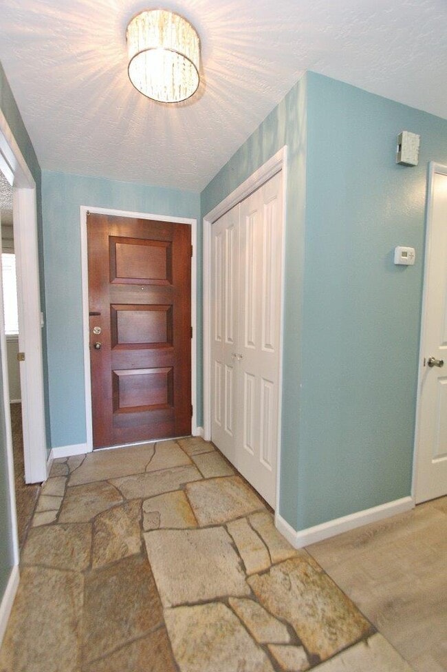 Photo - 3873 N Manchester St