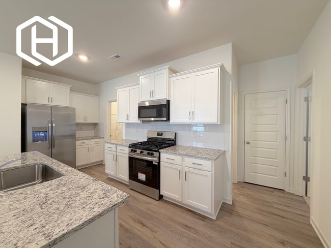 Photo - 2028 Eaton Pl