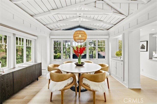 Photo - 592 Bluebird Canyon Dr Casa