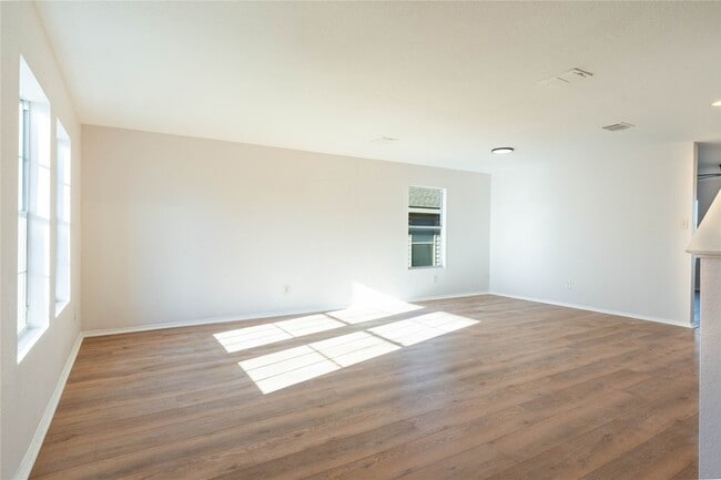 Photo - 14108 Silkwood Dr