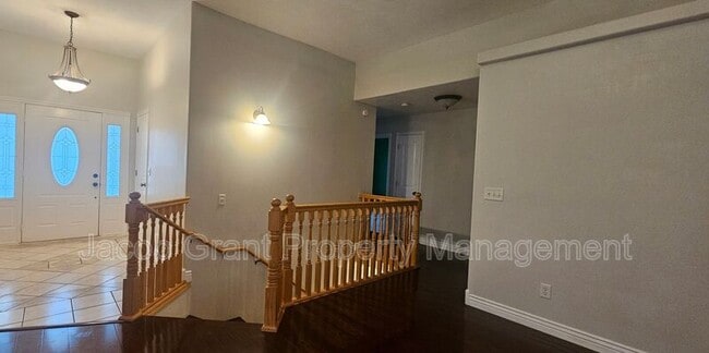 Photo - 3030 Devonwood Dr