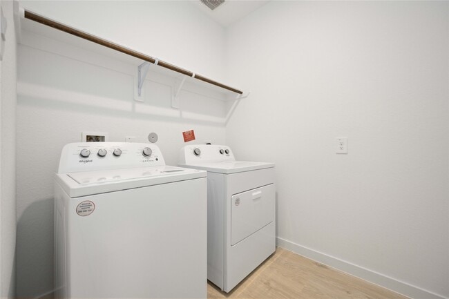 Photo - 31622 Farlam Farms Trl