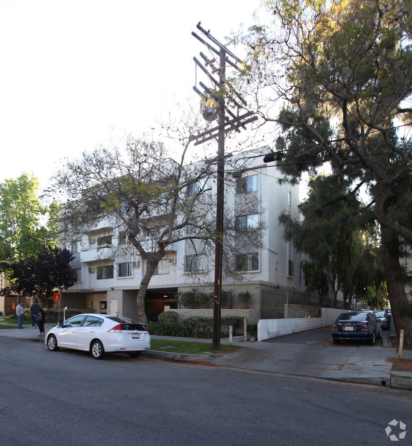 Photo - Sierra Apartments