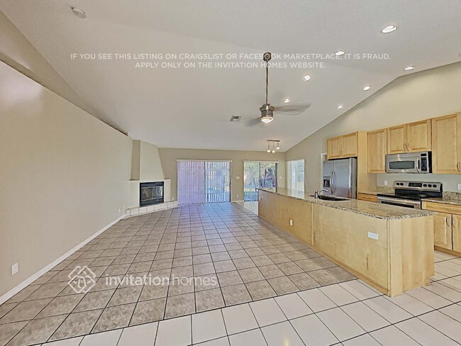 Photo - 17745 Woodview Terrace
