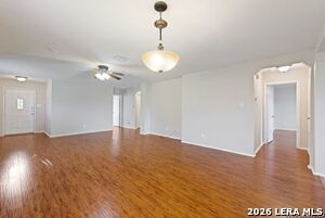 Photo - 160 Kaylee Chase