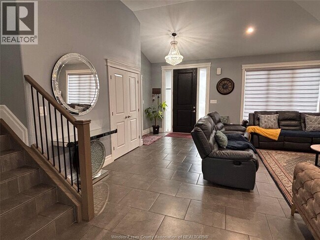 Photo - 1390 Barley Ave